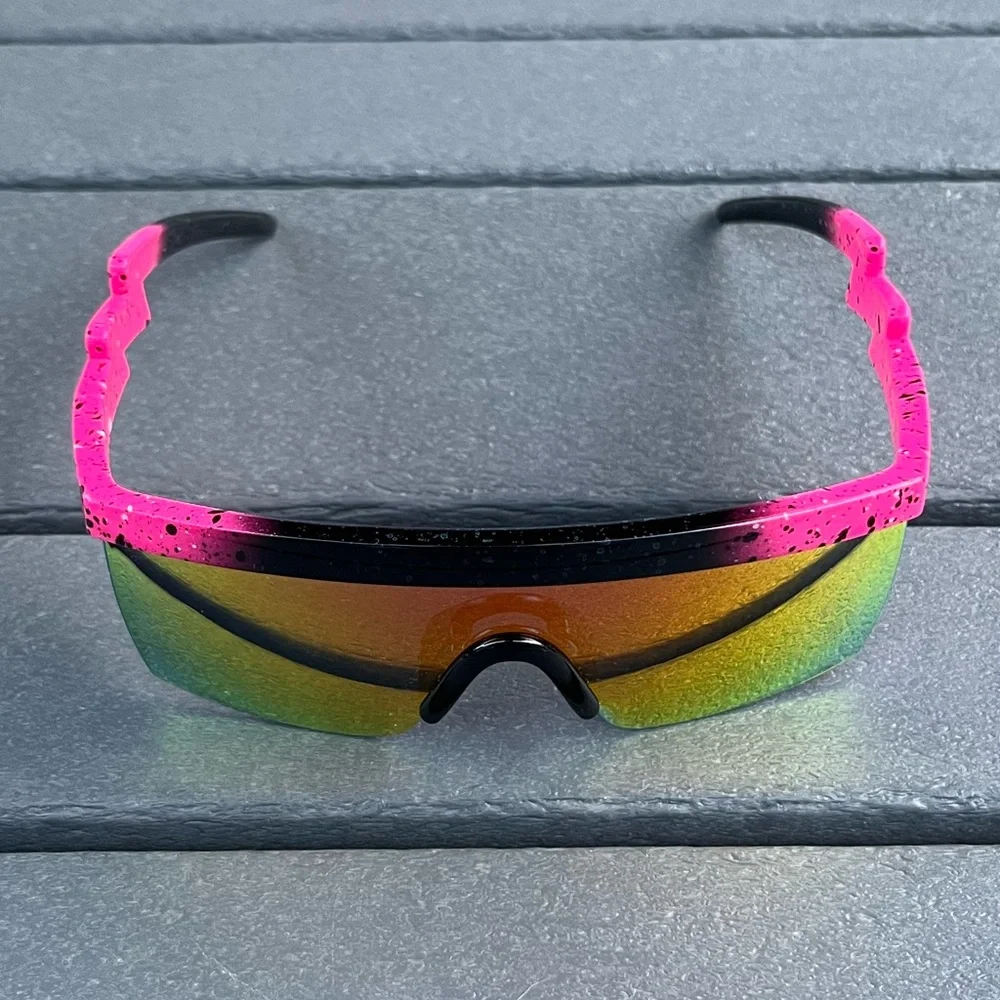 ✨Host Pick!✨💕Retro Y2K; Pink and Black Speckled Sunglasses; Rainbow Chrome Lens - Picture 4 of 6